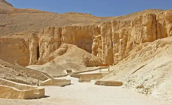 Luxor royal burial places of the New kingdom period pharaohs 1500 BC